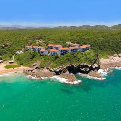 Praia das Caravelas