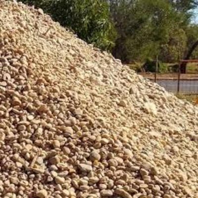 Caminhão Fechado Gilciley em Armação dos Búzios