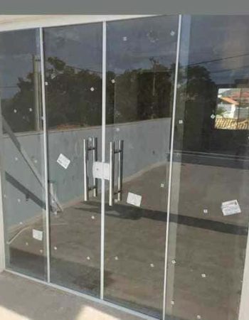 Clayton Vidraçaria em São Pedro da Aldeia